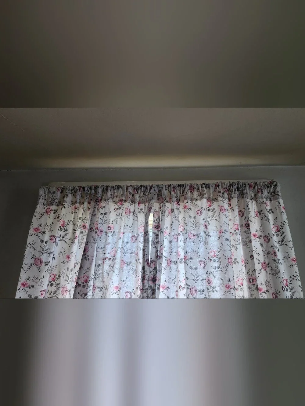 N/A lightweight floral
